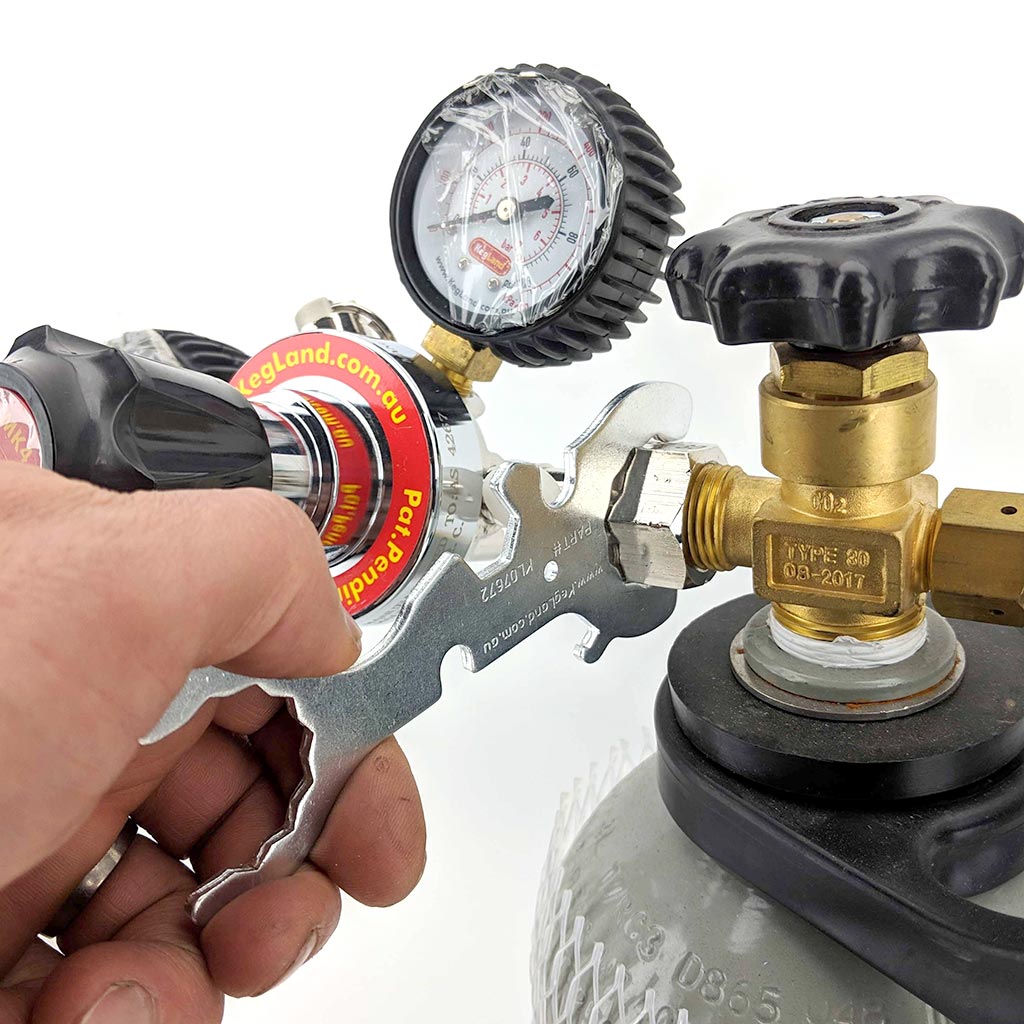 7 IN 1 FAUCET TAP WRENCH/SPANNER TOOL - DUOTIGHT TUBE REMOVER