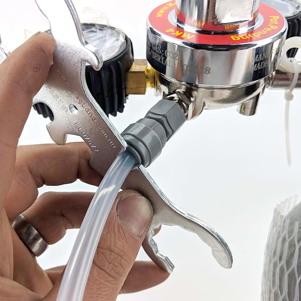 7 IN 1 FAUCET TAP WRENCH/SPANNER TOOL - DUOTIGHT TUBE REMOVER